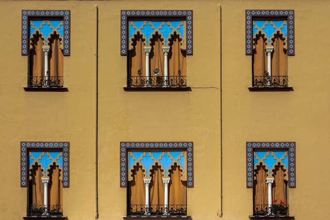 Street photography. Arabic balcony