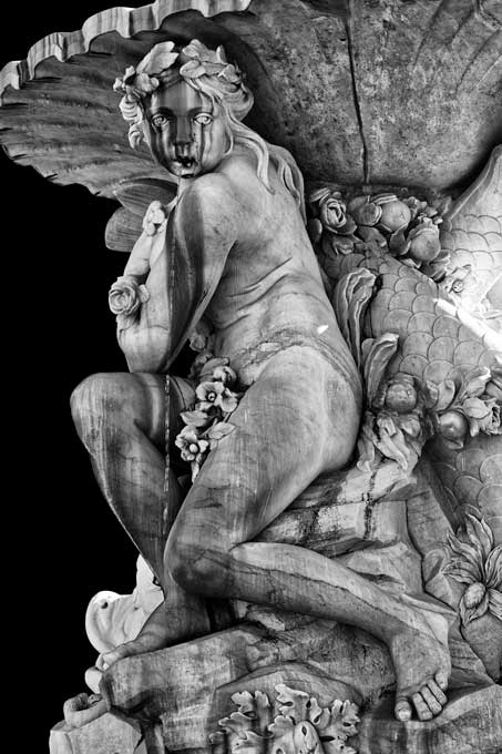 Fountain woman Naples